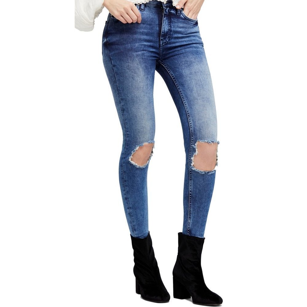 Free People Busted Knee Blue Jeans Size 27